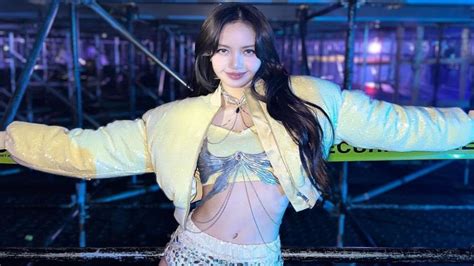 blackpink sexy photo|BLACKPINKs Lisa Shares Sexy Shots From Crazy Horse。